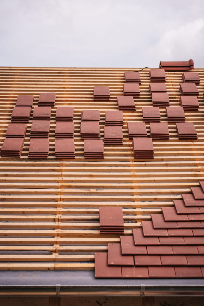 7 Questions to Ask During a Roof Replacement Consultation 1 pexels clement proust 363898785 31771165 2
